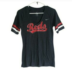 NIKE MLB Cincinnati Reds V-neck T-shirt - Small
